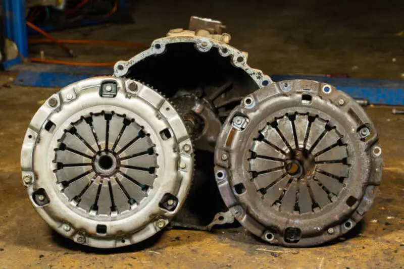 Diesel clutch inspection and clutch replacement performed by Fleetway Service & Repair near Clinton, Utah.
